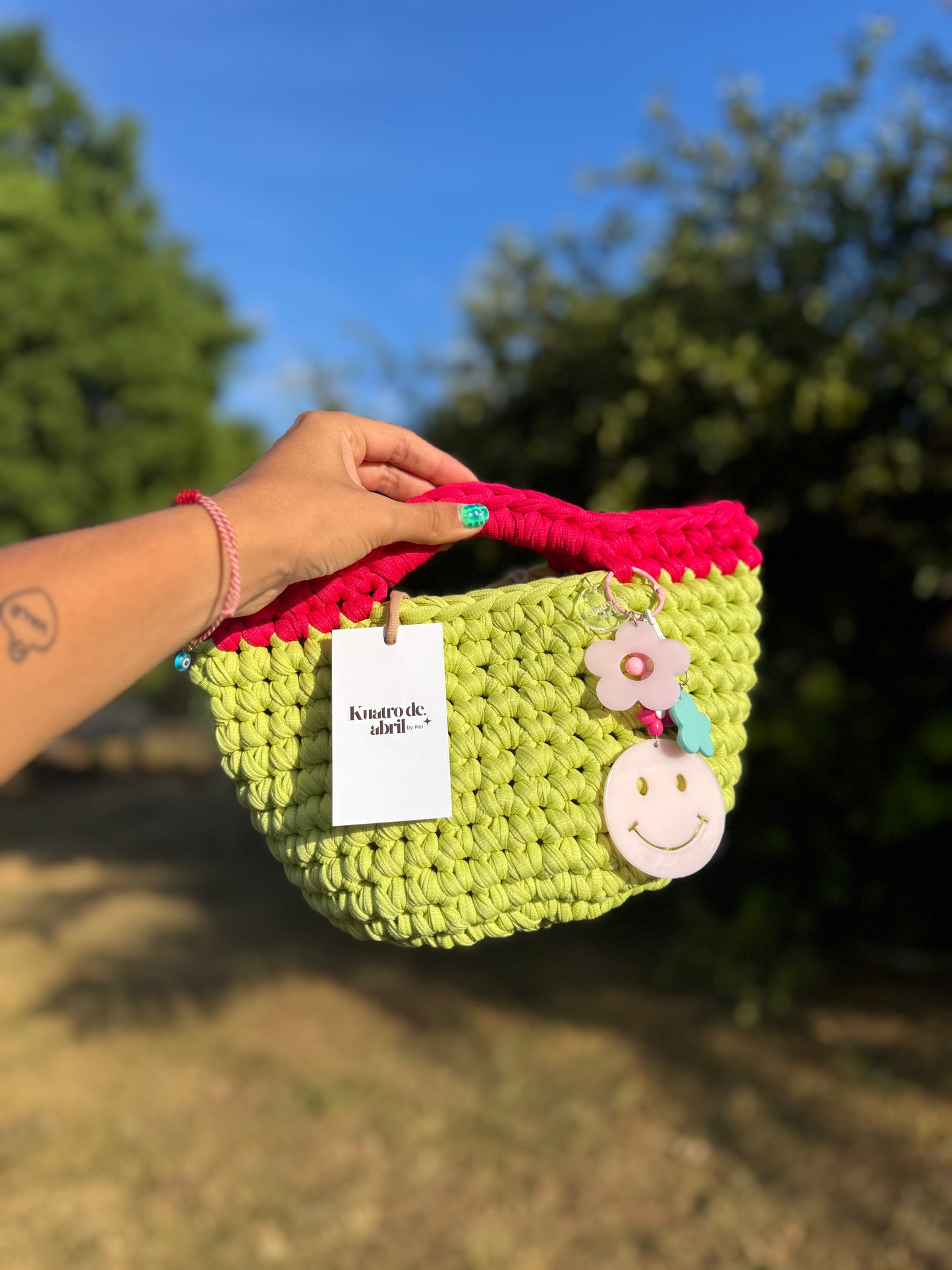 Neon Bag ๐๐ฑ